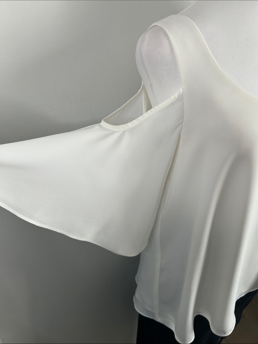 Chelsea28 Feminine Solid White Short Sleeve Cold-Shoulder Flowy Blouse - Picture 3 of 8
